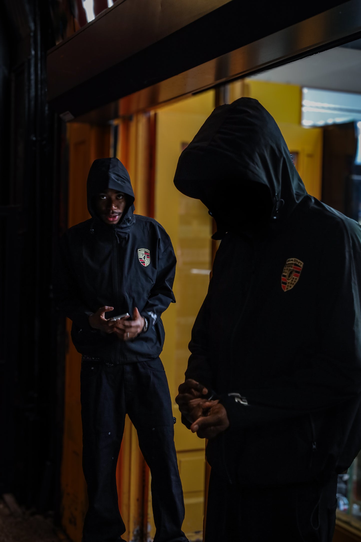 Zaint Carera WIndbreak (Black)